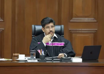 Corte fija tope al cobro de comisiones de las Afores