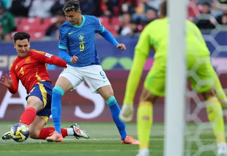 España gana 1-0 a Brasil y espera avanzar en el Mundial Sub 20