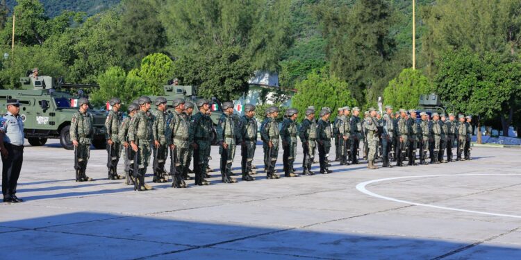 Relevo en la 48 Zona Militar; asiste gobernador Américo Villarreal a toma de protesta 