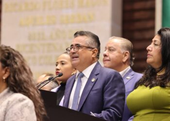 Fundamenta presidente de la Comisión de Hacienda dictamen que reforma la Ley Aduanera