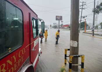 Inundado y peligroso crucero Sulaimán-Hombres Ilustres en Cd. Victoria