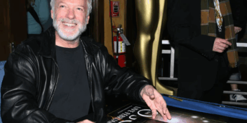 Fallece Drew Struzan, artista de pósteres legendarios