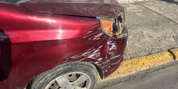 Atropella a tres y choca al intentar escapar