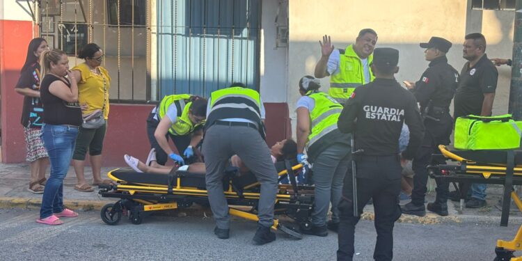 Atropella a tres y choca al intentar escapar