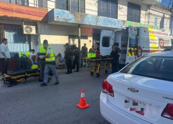 Atropella a tres y choca al intentar escapar