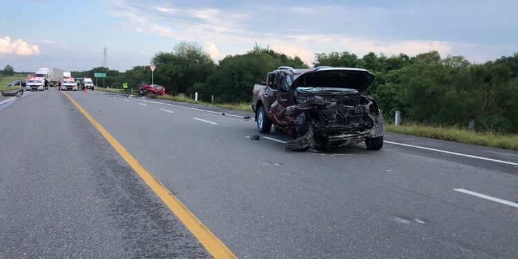 Mueren cinco personas en accidente carretero