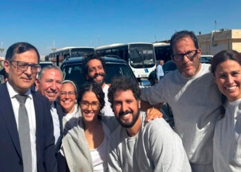 Regresan mexicanos detenidos en Israel por la Flotilla