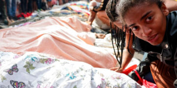 Violenta redada en Brasil causa 132 muertes y polémica