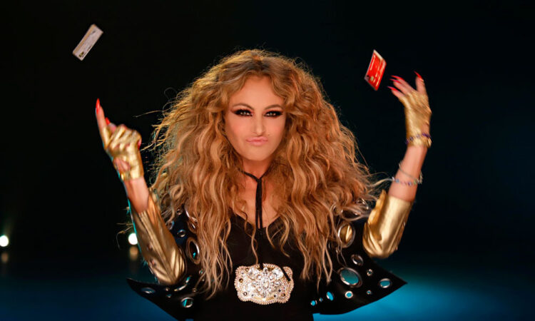 Paulina Rubio desalojada por deuda de más de 110 mil dólares