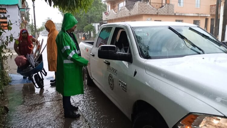 Ante lluvias, realiza PC recorridos por zonas de riesgo