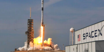 NASA abre contrato lunar ante retrasos de SpaceX