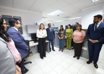 Entabla Tania Contreras contacto con trabajadores del Poder Judicial