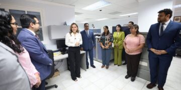 Entabla Tania Contreras contacto con trabajadores del Poder Judicial