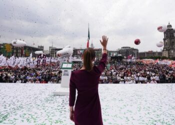 Quien robe al pueblo, enfrentará la justicia”: la advertencia de Sheinbaum desde el Zócalo