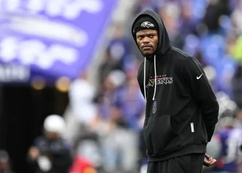 Lamar Jackson ya tiene fecha de regreso: John Harbaugh