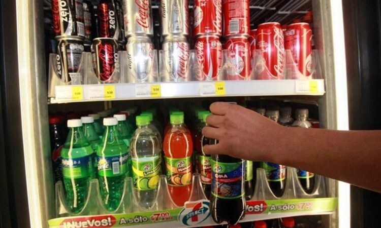 México reduce 9% consumo de bebidas azucaradas