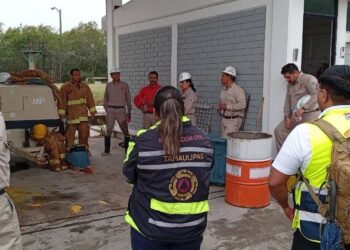 Realizan simulacro Pemex y PC