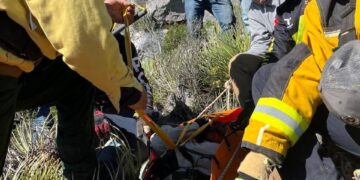 Rescatan a pastor en la sierra de Bustamante