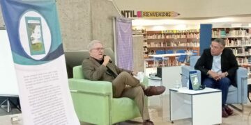 Presentan “A favor del viento”, nuevo libro de cuentos del Dr. Héctor Díaz Guzmán