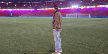 Messi hace visita nocturna al estadio del Barcelona que “extraña con el alma”