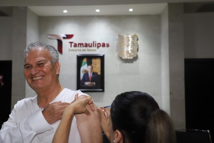 Exhorta Secretaría de Salud a vacunarse contra COVID e Influenza a tamaulipecos