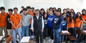 Constató rector Dámaso Anaya avances académicos de la Preparatoria 3 UAT