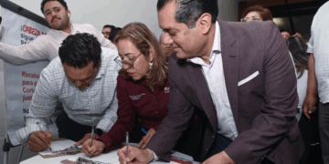 Inician colecta de cien mil firmas para que se acabe impunidad judicial contra García Cabeza de Vaca