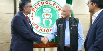 Revisan gobernador Américo Villarreal y director de Pemex proyectos estratégicos para Tamaulipas