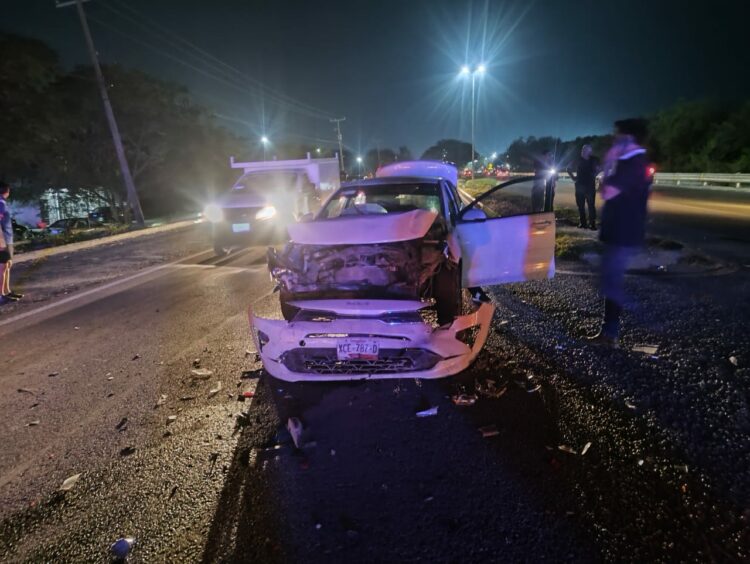 Cuatro heridos en aparatoso accidente en Libramiento “Portes Gil” de Cd. Victoria