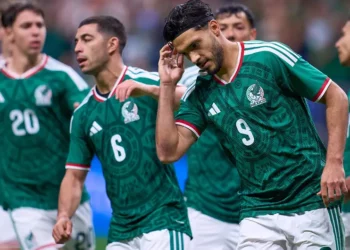 México pierde 1-2 contra Paraguay y suma 6 partidos sin triunfo