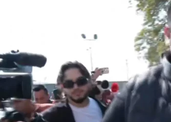  Nodal acude a audiencia ante ministerio público en Reclusorio de CDMX por presunta falsificación de documentos