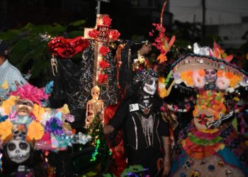 Celebran victorenses tradicional festival de Día de los Muertos.
