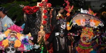 Celebran victorenses tradicional festival de Día de los Muertos.