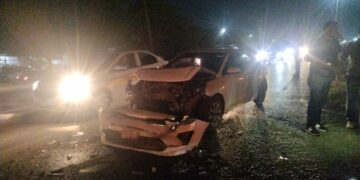 Accidente en Libramiento Portes Gil deja cuatro heridos