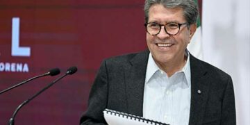 Iniciativa sobre jornada laboral de 40 horas en México antes del 15 de diciembre, prevé Monreal