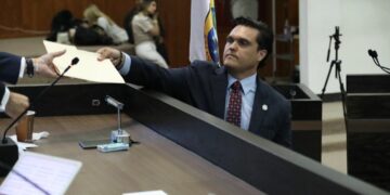 Congreso solicita a Aduanas y CAPUFE reforzar personal y carriles en puentes internacionales