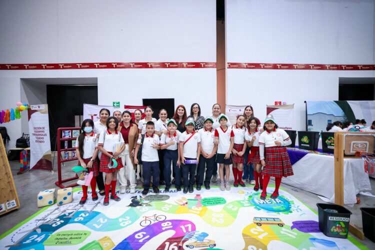 Niñas, niños y adolescentes participan en la Feria de los Derechos 2025 del DIF Tamaulipas