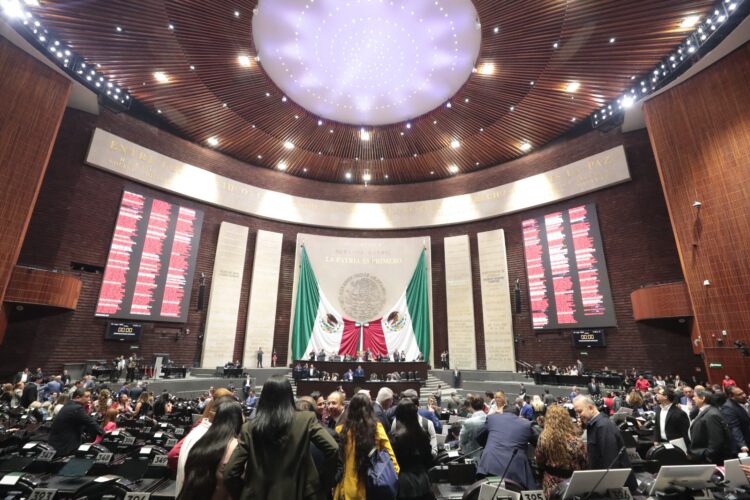 Aprueban con cambios, dictamen a minuta que expide la Ley de Desarrollo Sustentable de la Cafeticultura