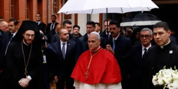 El Papa León no se detiene a rezar en la Mezquita Azul de Estambul