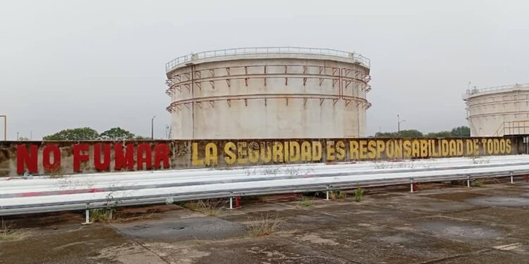 Realizan simulacro Pemex y PC