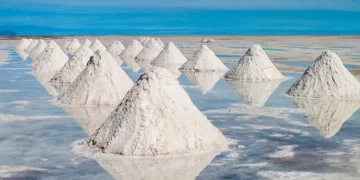 Descubren en Canadá un megadepósito de 329 millones de toneladas de litio con IA satelital