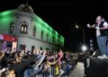 Divierten Los Payasónicos a cientos de victorenses frente al Palacio Municipal