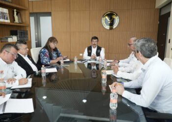 Evalúa rector Dámaso Anaya los avances institucionales de la UAT