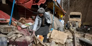 Fuerte terremoto de 6.3 grados Richter en Afganistán deja 27 muertos y mil heridos