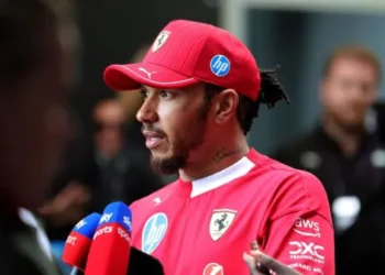 Simon Lazenby sacude Sky Sports F1 al advertir cambios en Ferrari