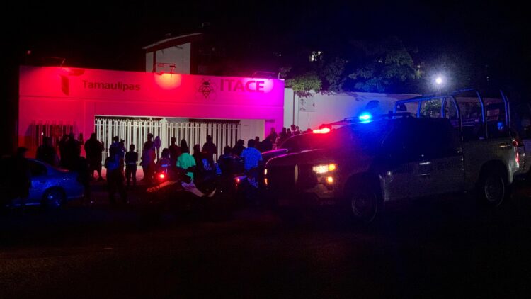 Moviliza a policía alerta de alumno de ITACE con arma en el plantel; falsa alarma