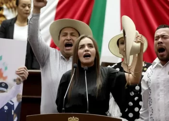 Grecia Quiroz, alcaldesa de Uruapan, exige poner fin a extorsiones