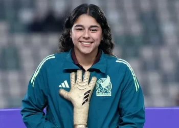 Portera mexicana Valentina Murrieta gana Guante de Oro en Mundial Sub 17 Femenil!