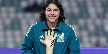 Portera mexicana Valentina Murrieta gana Guante de Oro en Mundial Sub 17 Femenil!