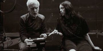 Billie Eilish lanza película en 3D con James Cameron